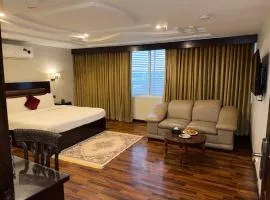 RT Serene Hotel - Military Road - Sukkur
