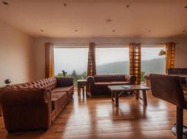 Luxurious 3 bdrm cottage by fairy pools 4, hôtel à Carbost