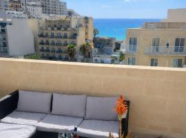 Arzella Apartments Xlendi, Premium 2BR, Bus Stop & Market Opposite, Hotel in Xlendi