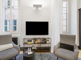 C123 Luxury, hotel i Chiavari