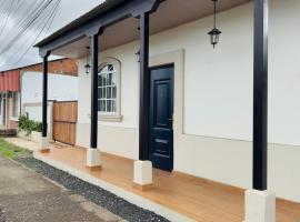 Casa Blu - Vacation home in Chitre, hôtel à Chitré