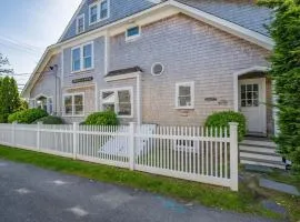 Historic Sea Captain's Home in Downtown Chatham