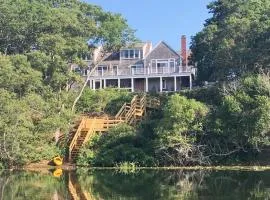 Lake front, Near Beach, AC, WiFi, Pet Friendly near Bike Path