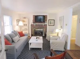 Whip-o-Will Woods: Dog-Friendly Cape Cottage