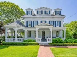 Historic Harwich Port Retreat: The Mooring