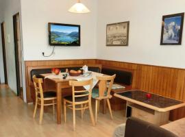 LANZ Haus KMB Seeappartement am Ossiacher See, Hallenbad, Skiarena Gerlitzen โรงแรมในTschöran