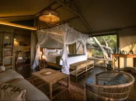 Kesly Tours and Safaris