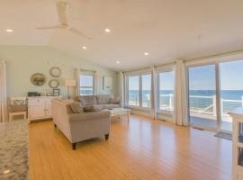 Oceanfront Property with AC in Scorton Shores, hotel a East Sandwich