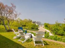 Oceanview Retreat w/ Private Beach Access