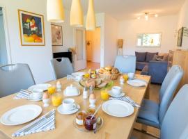 WEG Haus KMB Seeappartement am Ossiacher See, Hallenbad, Skiarena Gerlitzen โรงแรมในTschöran