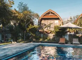 Uluwatu Surf Bungalow 3