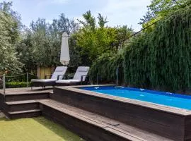 Villa Privata con Giardino e Piscina