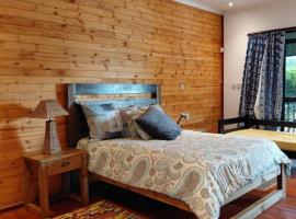 The Village Serenity Bnb, hotel a Thamaga