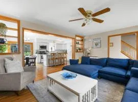 Charming Harwich Home—Relax Explore Cape Cod