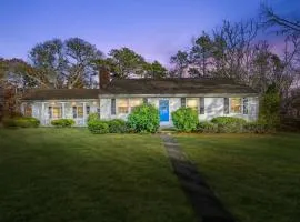 Spacious Eastham Retreat Near Beaches