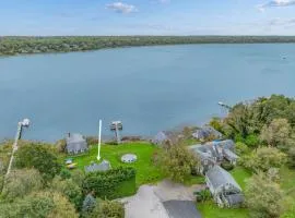 Tranquil Eastham Waterfront Cottage Escape