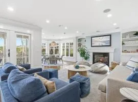 Peaceful Cape Cod Escape with Pond Views Hot Tub