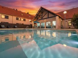 Hôtel Le Roxane โรงแรมในแบร์เฌอรัก