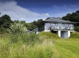 Tigh na Mara - Sleeps 4 Sea Views & Pet Friendly
