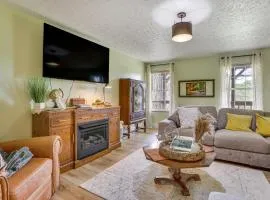 Be Still in the Hills Laurelville Home, Hot Tub