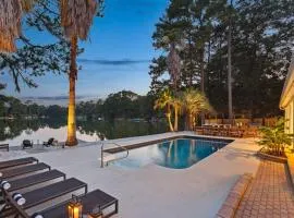 Serene Lake Retreat Pool & Game Room