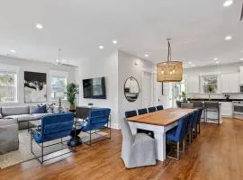 Spacious Serene Estate Hot Tub Near Beach