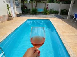 Conforto em Praia Seca Palm Beach Condo, Hotel in Araruama
