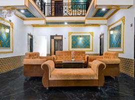 SPOT ON The Green Palace – hotel w mieście Lālbāgh