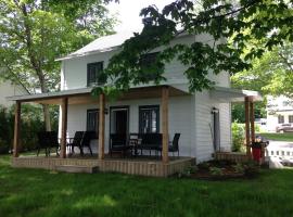La Maison du Cultivateur, hotel din Saint-Laurent-de-l'ile d'Orleans