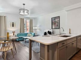 Contemporary Condo Downtown Savannah, hotel a Savannah