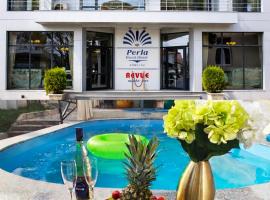 Хотел PERLA, hotel a Strelcha