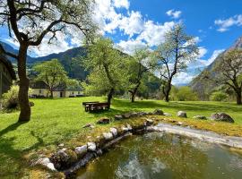 Soča Village: Soča şehrinde bir otel