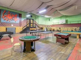 Warrior Trail Access! Converted Schoolhouse Suite