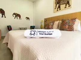 Hotel River City