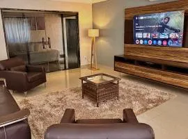 CASA AMPLA e MODERNA com Suíte