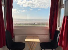 Cherish Lewis Sea View Hotel, Hotel in Blackpool