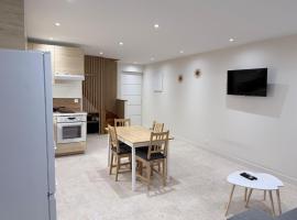 Charmant Appartement, hotel v destinácii Neuville-sur-Saône