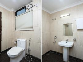 OYO Hotel Inn Way, khách sạn ở Sonīpat