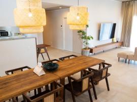 YMA House, hotel di Nago