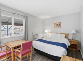 Canada's Best Value Desert Inn & Suites, hotell i Cache Creek