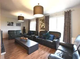 Wonderful country house with huge garden