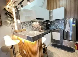 Miestee's Happy Homes