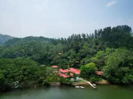 Los Amigos Ecoturismo y Reserva Natural