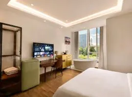 YANG TRAVEL Hotel 重庆解放碑洪崖洞店