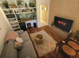The Nest at Forest Lake - Stylish Guest Suite
