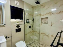 Careffe Gardens Breezy Hilltop Villa 2, готель у місті Monchy