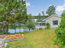 Gorgeous Home In Øydegard With Harbor View, hotel en Øygarden