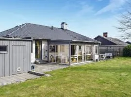 Lovely Home In Simrishamn With Wifi