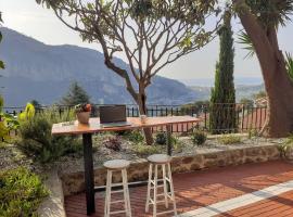 family Stay in French Riviera, hotel a Ventimiglia
