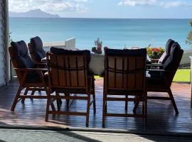 Lang's Beach Luxury Apartment